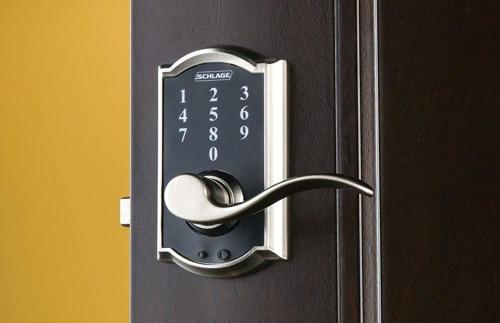 Schlage Touch Camelot, modelo BE375.